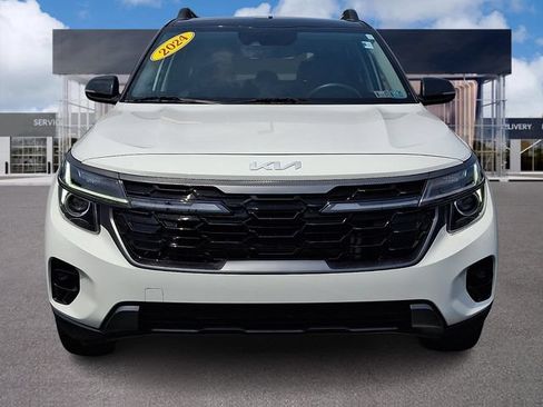 Certified 2024 Kia Seltos X-Line AWD/4WD image 2