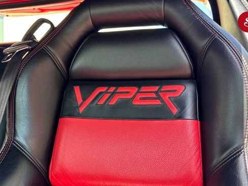 Used 2001 Dodge Viper RT/10 RWD image 12