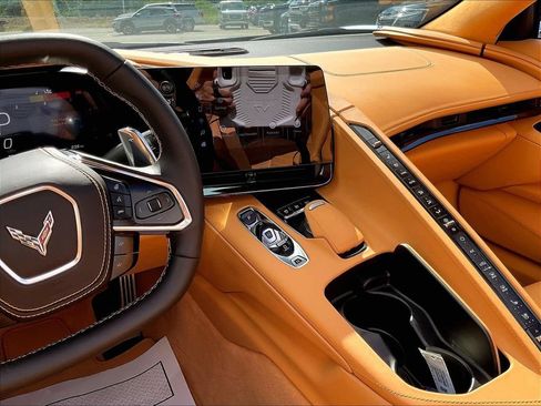 Used 2024 Chevrolet Corvette Stingray Premium Conv w/ Stealth Interior Trim Package RWD image 18