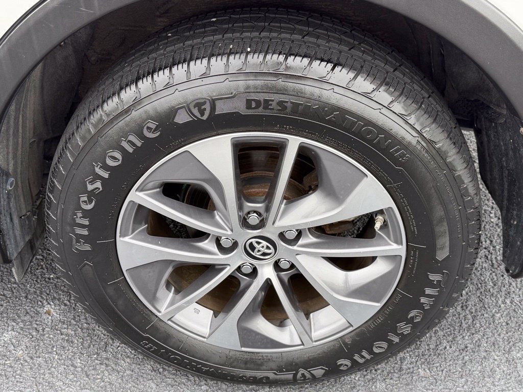 Used 2017 Toyota RAV4 XLE w/ All Weather Liner Package AWD/4WD image 33