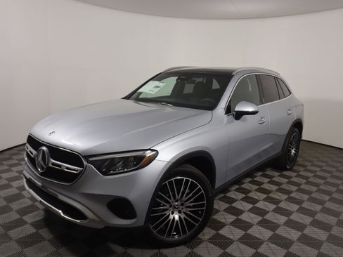 New 2026 Mercedes-Benz GLC 300 image 1