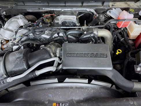 Used 2024 Chevrolet Silverado 3500 LTZ w/ LTZ Convenience Package image 31