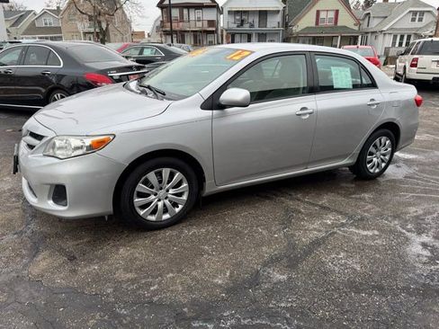 Used 2012 Toyota Corolla LE image 3