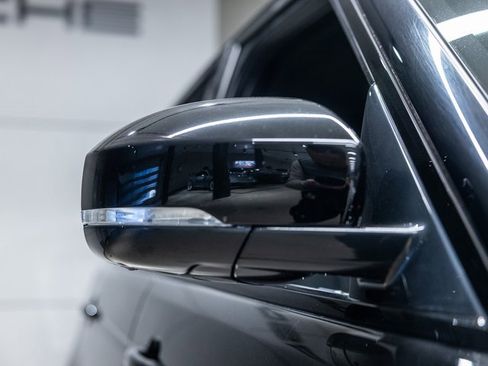 Used 2021 Land Rover Range Rover Westminster Edition image 11