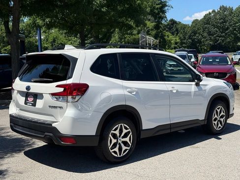 Certified 2023 Subaru Forester Premium AWD/4WD image 10