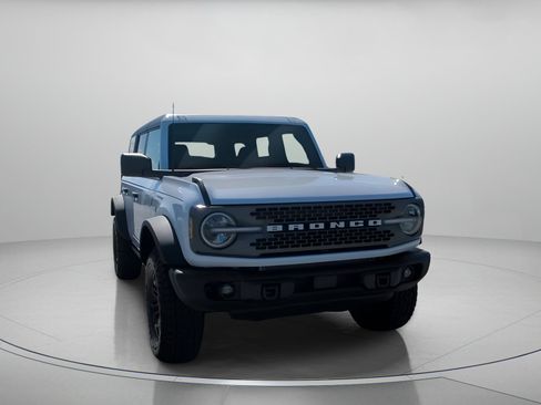 New 2026 Ford Bronco Badlands image 4