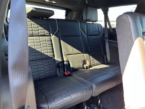 Used 2021 Cadillac Escalade ESV Sport Platinum image 19