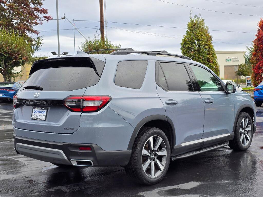 Certified 2024 Honda Pilot Elite image 11