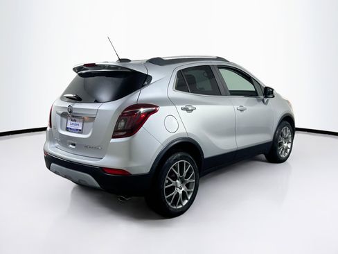 Used 2018 Buick Encore Sport Touring FWD image 5