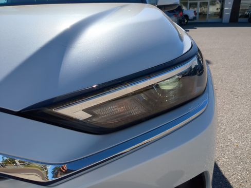 Used 2025 Toyota Grand Highlander FWD image 8