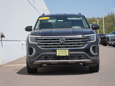Used 2025 Volkswagen Atlas SE AWD/4WD image 8
