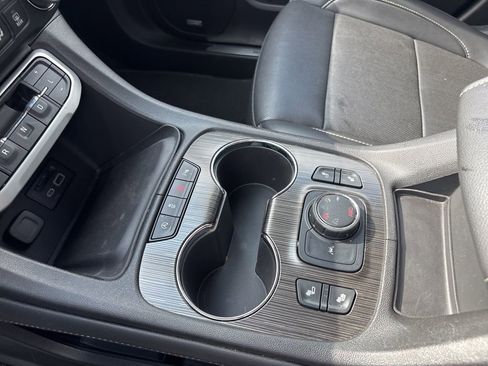 Certified 2023 GMC Acadia SLT w/ Elevation Edition AWD/4WD image 29