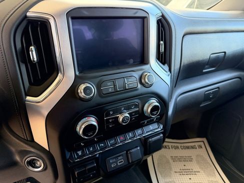 Used 2022 GMC Sierra 2500 SLT w/ Gooseneck/5TH Wheel Package image 14