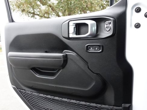 Used 2019 Jeep Wrangler Unlimited Rubicon image 15