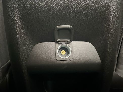 Used 2022 Chevrolet Colorado W/T RWD image 25