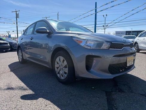 Used 2020 Kia Rio S image 2