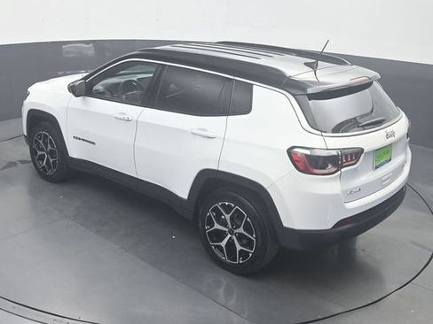 Used 2025 Jeep Compass Limited AWD/4WD image 23