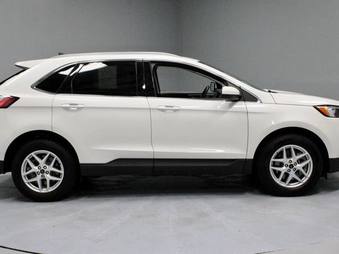 Certified 2023 Ford Edge SEL w/ Convenience Package AWD/4WD image 13