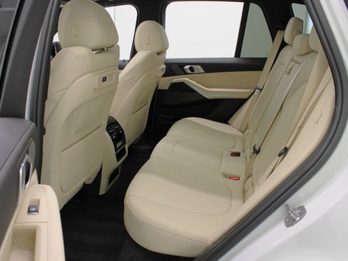 Used 2019 BMW X5 xDrive40i image 39