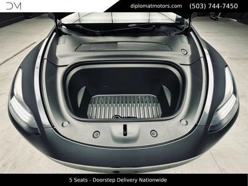 Used 2021 Tesla Model Y Long Range AWD/4WD image 43