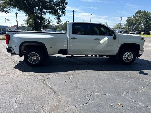 Used 2024 Chevrolet Silverado 3500 LTZ w/ LTZ Plus Package AWD/4WD image 8