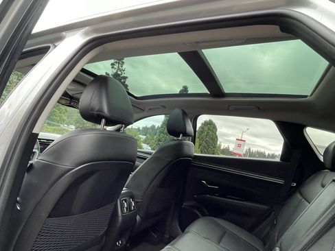 Used 2022 Hyundai Tucson Limited AWD/4WD image 15