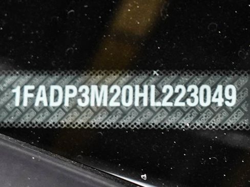 Used 2017 Ford Focus SEL w/ Interior Protection Package FWD image 29