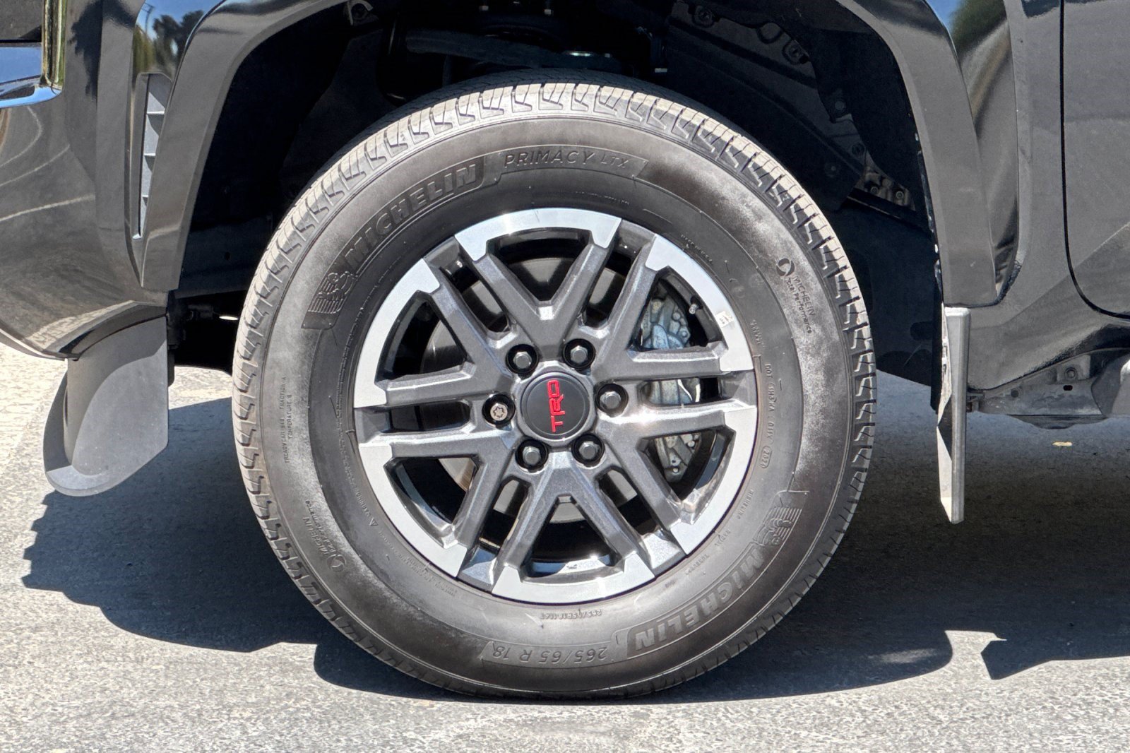 Used 2024 Toyota Tacoma TRD Sport w/ TRD Sport Upgrade Package RWD image 37