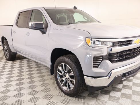 Used 2024 Chevrolet Silverado 1500 LT AWD/4WD image 1
