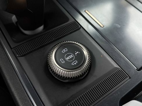 Used 2025 GMC Hummer EV 2X image 32