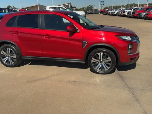 Used 2024 Mitsubishi Outlander Sport SE image 9