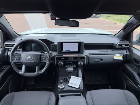 Used 2026 Toyota Tacoma SR image 16