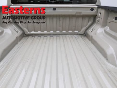 Used 2023 Chevrolet Colorado W/T image 9