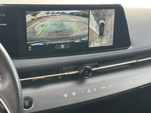 Used 2023 Nissan Ariya FWD image 18