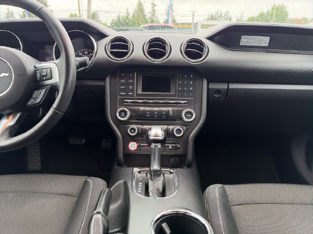 Used 2017 Ford Mustang Coupe RWD image 23