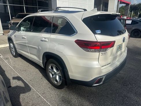Used 2019 Toyota Highlander Limited AWD/4WD image 6
