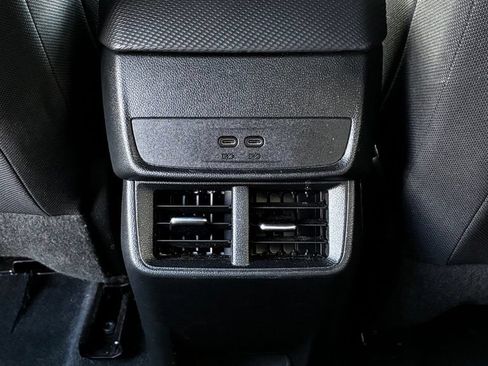 Used 2026 Chevrolet Equinox LT AWD/4WD image 22