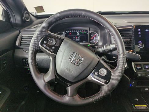 Certified 2024 Honda Passport Black Edition image 18