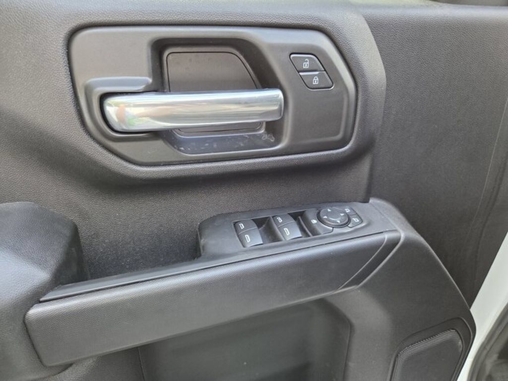 Used 2026 Chevrolet Silverado 2500 Custom w/ Custom Convenience Package AWD/4WD image 11