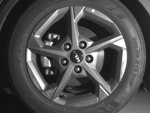 Used 2025 Kia K4 LXS image 11