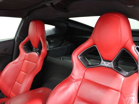 Used 2015 Chevrolet Corvette Z51 3LT w/ 3LT Preferred Equipment Group image 5