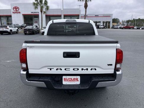 Certified 2023 Toyota Tacoma SR5 image 4
