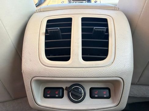 Used 2010 Ford Taurus Limited FWD image 15