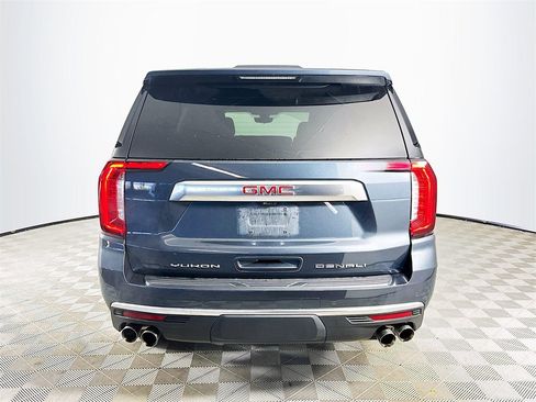 Used 2021 GMC Yukon Denali w/ Denali Premium Package image 6