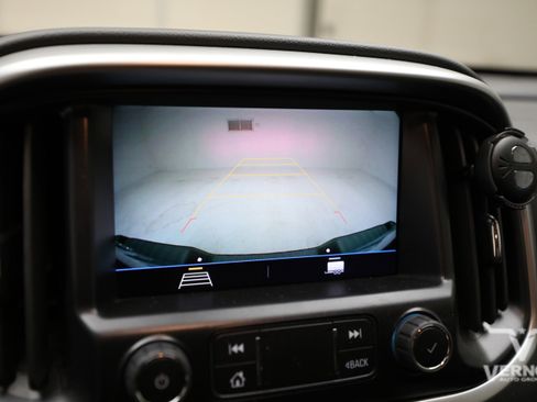 Used 2022 Chevrolet Colorado LT RWD image 27