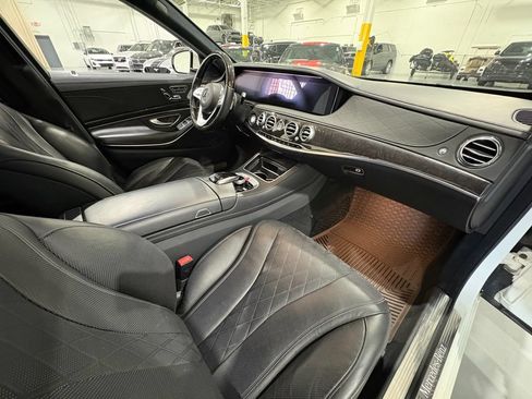 Used 2019 Mercedes-Benz S 560 4MATIC Sedan image 55