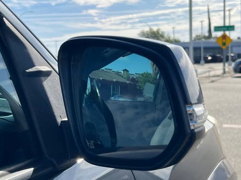 Used 2018 Toyota Tacoma TRD Sport w/ Technology Package AWD/4WD image 16