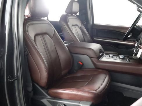 Used 2022 Ford Expedition Limited image 36