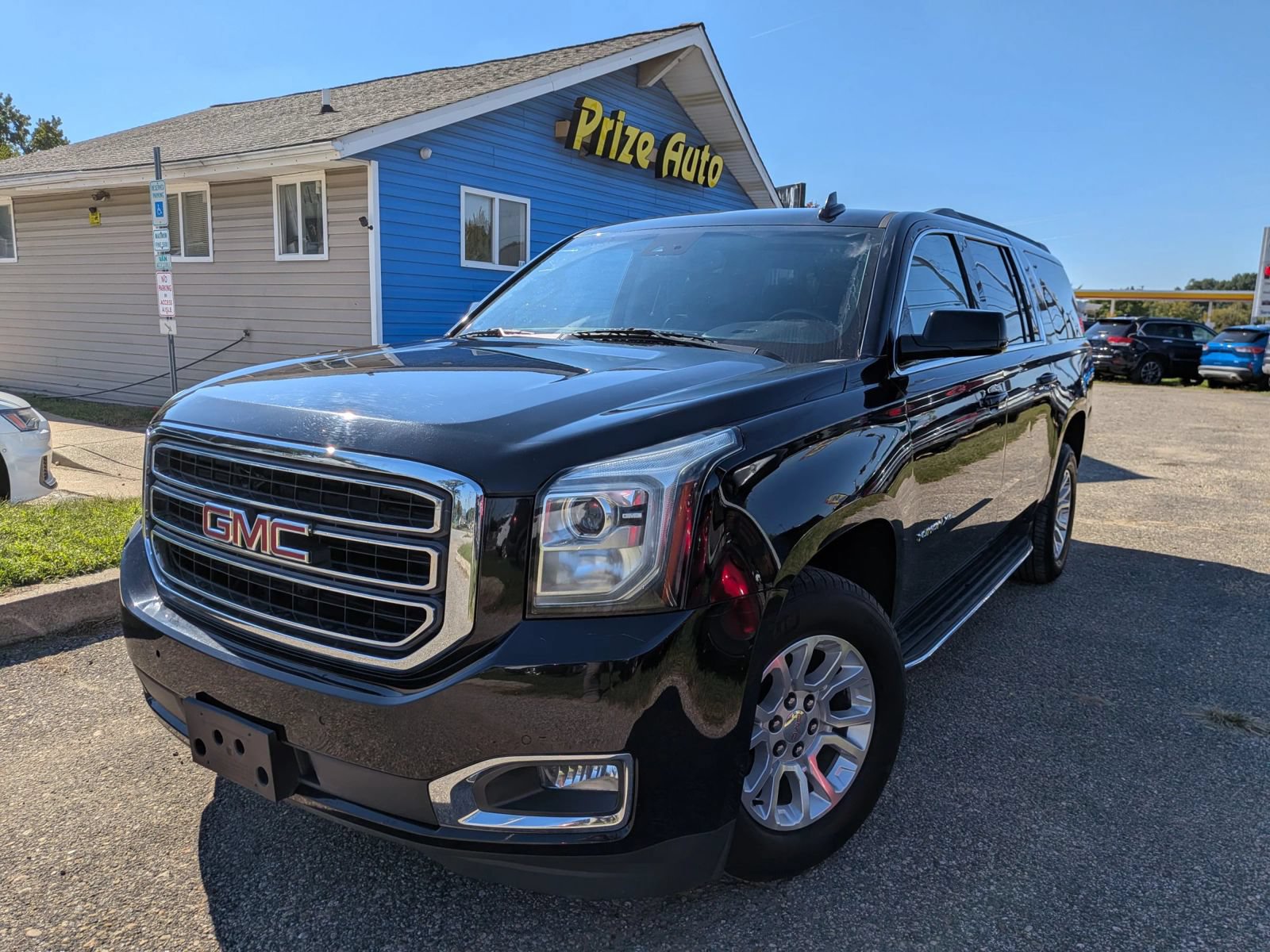 Used 2020 GMC Yukon XL SLT AWD/4WD image 2