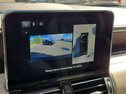 Used 2021 Lincoln Navigator Reserve image 25